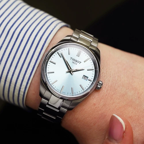 Жіночий годинник TISSOT PR 100 34MM T150.210.11.351.00 купити за ціною 16200 грн на сайті - THEWATCH