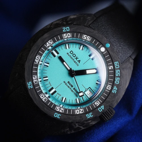 Чоловічий годинник DOXA SUB 300 CARBON AQUAMARINE 822.70.241.20 купити за ціною 210100 грн на сайті - THEWATCH