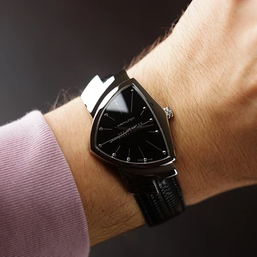 Жіночий годинник HAMILTON VENTURA QUARTZ H24411732 купити за ціною 52450 грн на сайті - THEWATCH