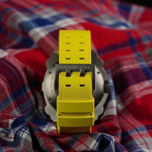 Чоловічий годинник HAMILTON KHAKI NAVY BELOWZERO AUTO TITANIUM H78535380 купити за ціною 95060 грн на сайті - THEWATCH