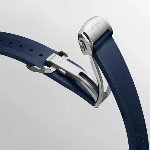 Чоловічий годинник LONGINES CONQUEST CHRONOGRAPH L3.835.4.98.9 купити за ціною 218070 грн на сайті - THEWATCH