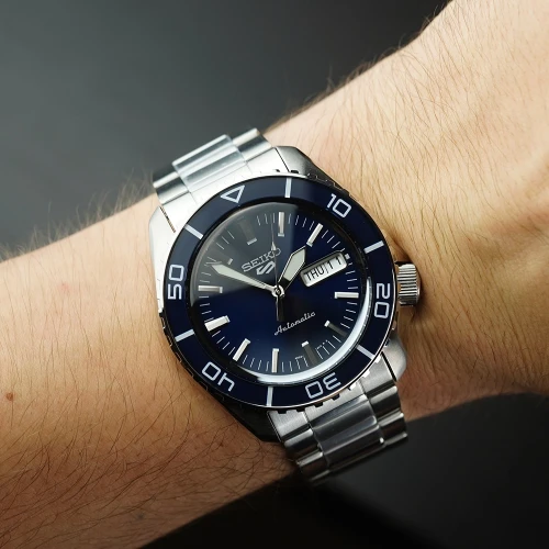 Чоловічий годинник SEIKO 5 SPORTS SRPK97K1 купити за ціною 19700 грн на сайті - THEWATCH