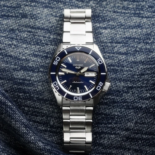 Чоловічий годинник SEIKO 5 SPORTS SRPK97K1 купити за ціною 19700 грн на сайті - THEWATCH