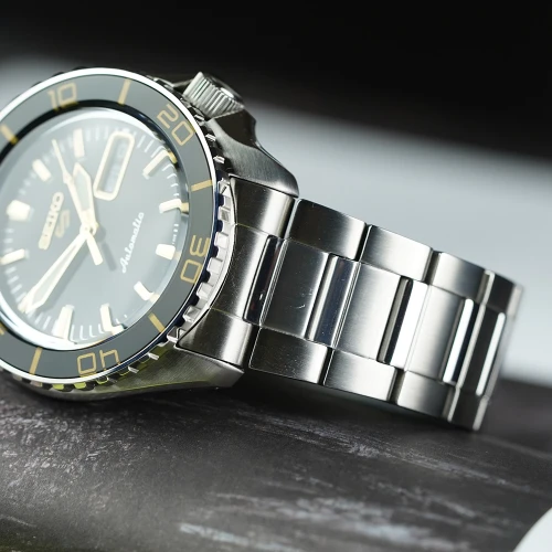 Чоловічий годинник SEIKO 5 SPORTS SRPK99K1 купити за ціною 19700 грн на сайті - THEWATCH