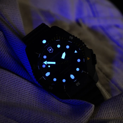 Чоловічий годинник VICTORINOX SWISS ARMY DIVE PRO AUTOMATIC V241997 купити за ціною 82514 грн на сайті - THEWATCH