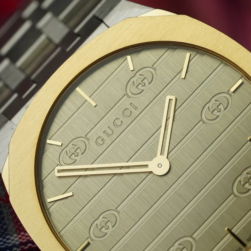 Чоловічий годинник GUCCI 25H 38 MM YA163405 купити за ціною 115240 грн на сайті - THEWATCH