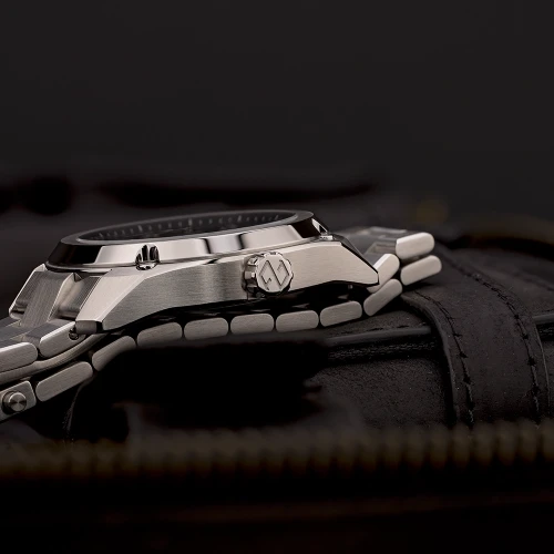 Чоловічий годинник FORMEX ESSENCE AUTOMATIC COSC "MOTHER OF THE SKY" 39MM 0333.1.6603.100 купити за ціною 92900 грн на сайті - THEWATCH