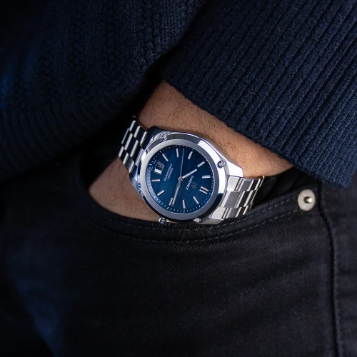 Чоловічий годинник FORMEX ESSENCE AUTOMATIC COSC "BLUE AGATE" 39MM 0333.1.6639.100 купити за ціною 95500 грн на сайті - THEWATCH