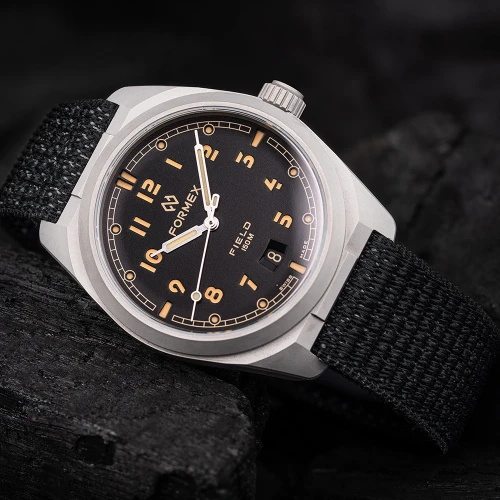 Чоловічий годинник FORMEX FIELD AUTOMATIC "BLACK" 40MM 0660.1.6523.121 купити за ціною 43200 грн на сайті - THEWATCH