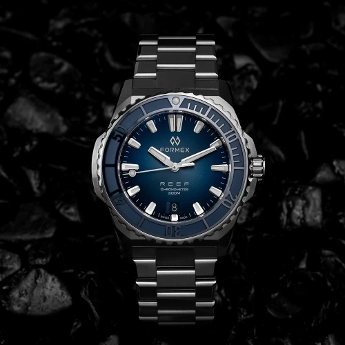 Чоловічий годинник FORMEX REEF AUTOMATIC COSC 39,5MM 2201.1.6333.100 купити за ціною 110400 грн на сайті - THEWATCH