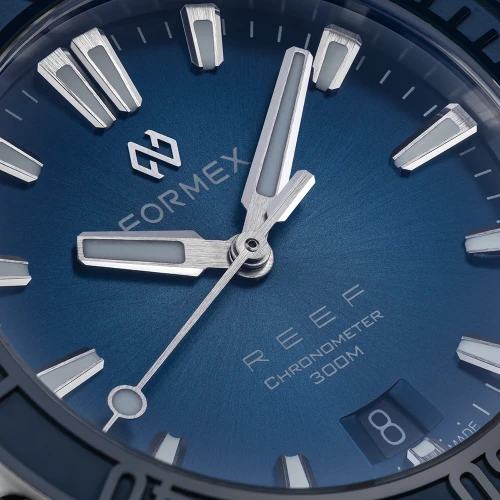 Чоловічий годинник FORMEX REEF AUTOMATIC COSC 39,5MM 2201.1.6333.100 купити за ціною 110400 грн на сайті - THEWATCH