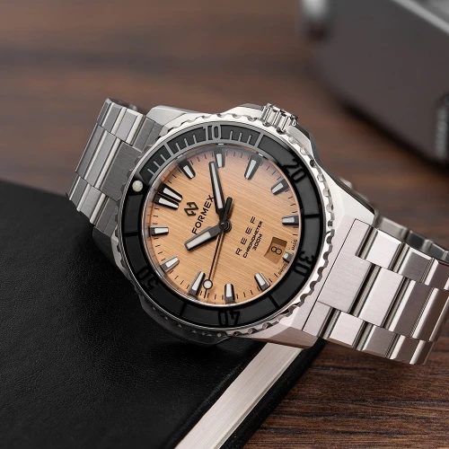 Чоловічий годинник FORMEX REEF AUTOMATIC COSC 39,5MM SPECIAL EDITION RADIANT BRONZE 2201.1.6382.100 купити за ціною 120600 грн на сайті - THEWATCH