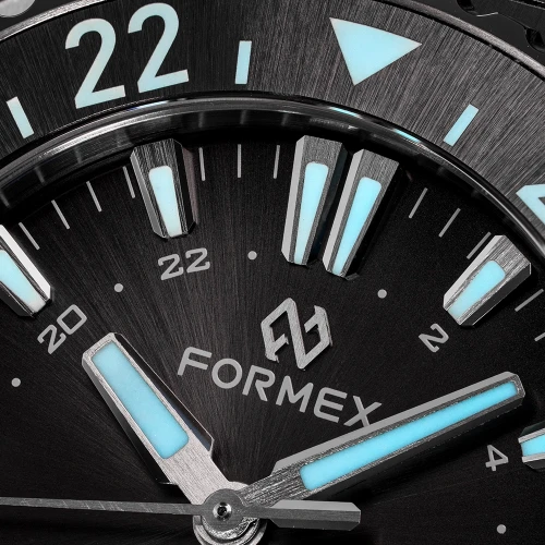 Чоловічий годинник FORMEX REEF AUTOMATIC GMT COSC 42MM 2202.1.5323.100 купити за ціною 117700 грн на сайті - THEWATCH