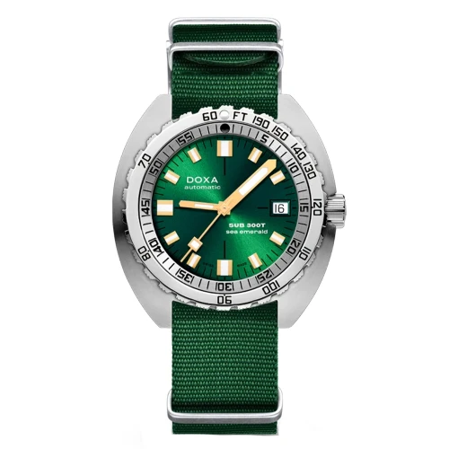 Чоловічий годинник DOXA SUB 300T SEA EMERALD SUNRAY 840.10.131.26-N купити за ціною 82600 грн на сайті - THEWATCH