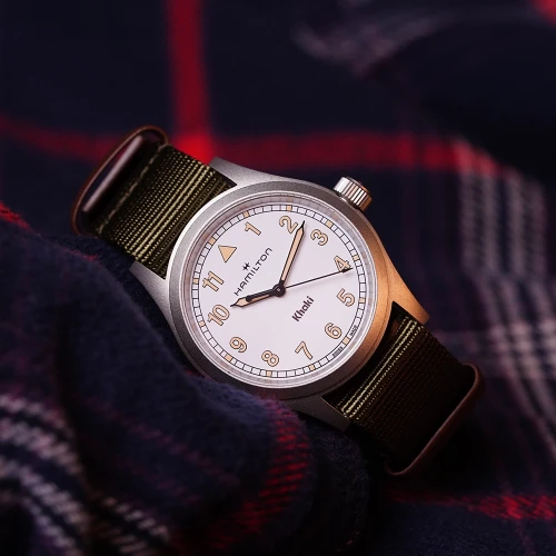 Чоловічий годинник HAMILTON KHAKI FIELD QUARTZ 38MM H69401910 купити за ціною 22350 грн на сайті - THEWATCH