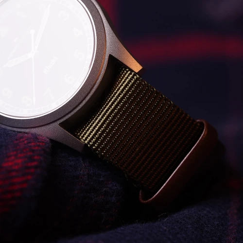 Чоловічий годинник HAMILTON KHAKI FIELD QUARTZ 38MM H69401930 купити за ціною 22350 грн на сайті - THEWATCH