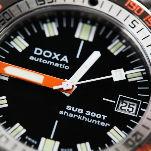 Чоловічий годинник DOXA SUB 200T SHARKHUNTER ICONIC 804.10.101.10 купити за ціною 80500 грн на сайті - THEWATCH