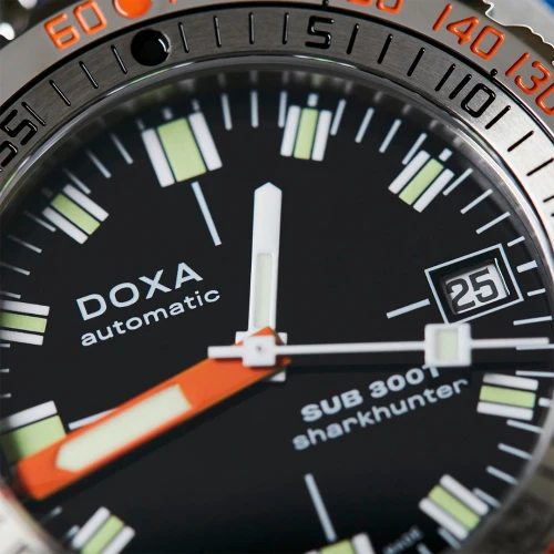 Чоловічий годинник DOXA SUB 200T SHARKHUNTER ICONIC 804.10.101.10 купити за ціною 80500 грн на сайті - THEWATCH