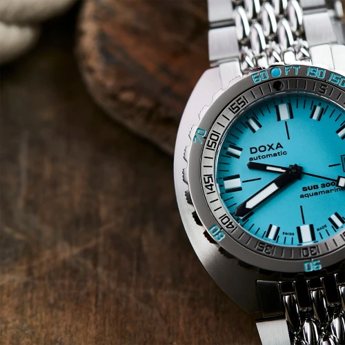 Чоловічий годинник DOXA SUB 200T AQUAMARINE ICONIC 804.10.241.10 купити за ціною 80500 грн на сайті - THEWATCH