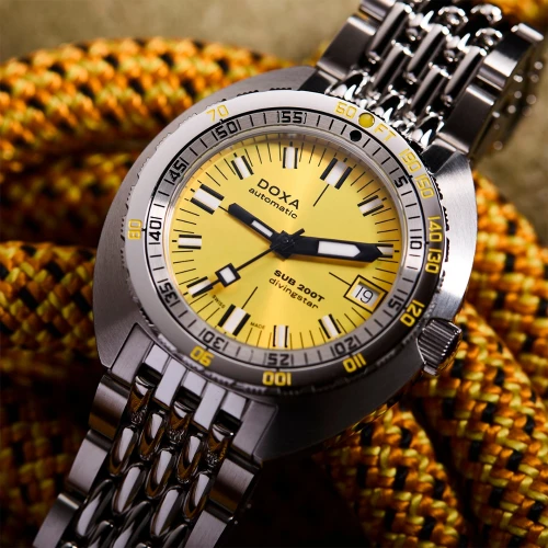 Чоловічий годинник DOXA SUB 200T DIVINGSTAR ICONIC 804.10.361.10 купити за ціною 80500 грн на сайті - THEWATCH