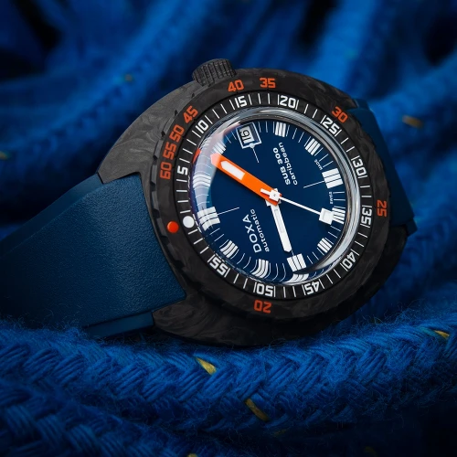 Чоловічий годинник DOXA SUB 300 CARBON CARIBBEAN 822.70.201.32 купити за ціною 210100 грн на сайті - THEWATCH