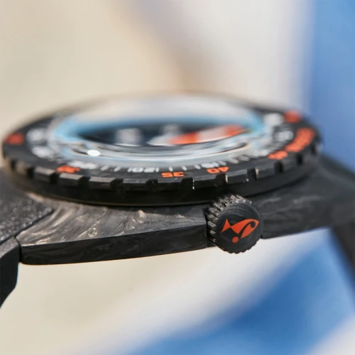 Чоловічий годинник DOXA SUB 300 CARBON CARIBBEAN 822.70.201.32 купити за ціною 210100 грн на сайті - THEWATCH