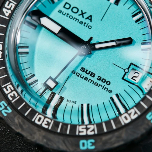 Чоловічий годинник DOXA SUB 300 CARBON AQUAMARINE 822.70.241.20 купити за ціною 210100 грн на сайті - THEWATCH