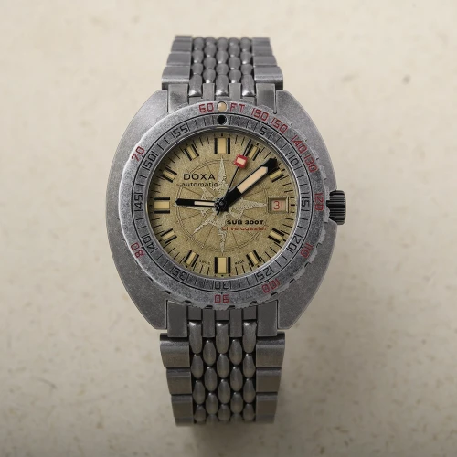 Чоловічий годинник DOXA SUB 300T CLIVE CUSSLER 840.80.031.15 купити за ціною 145300 грн на сайті - THEWATCH