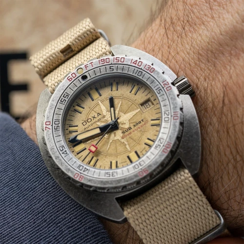 Чоловічий годинник DOXA SUB 300T CLIVE CUSSLER 840.80.031.15 купити за ціною 145300 грн на сайті - THEWATCH