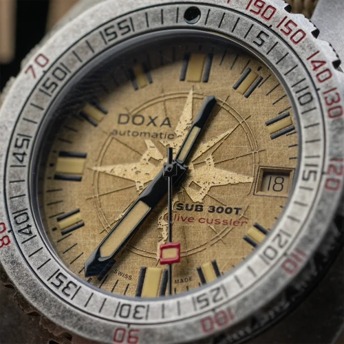 Чоловічий годинник DOXA SUB 300T CLIVE CUSSLER 840.80.031.15 купити за ціною 145300 грн на сайті - THEWATCH