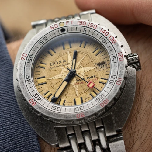 Чоловічий годинник DOXA SUB 300T CLIVE CUSSLER 840.80.031.15 купити за ціною 145300 грн на сайті - THEWATCH