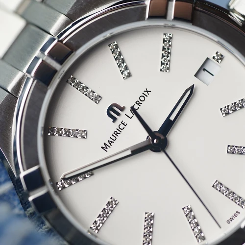 Жіночий годинник MAURICE LACROIX AIKON QUARTZ 35MM AI1106-SS002-150-1 купити за ціною 65560 грн на сайті - THEWATCH