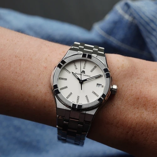 Жіночий годинник MAURICE LACROIX AIKON QUARTZ 35MM AI1106-SS002-150-1 купити за ціною 65560 грн на сайті - THEWATCH