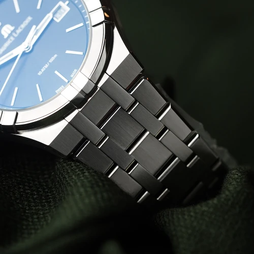 Чоловічий годинник MAURICE LACROIX AIKON QUARTZ 40MM AI1108-SS002-330-1 купити за ціною 59000 грн на сайті - THEWATCH