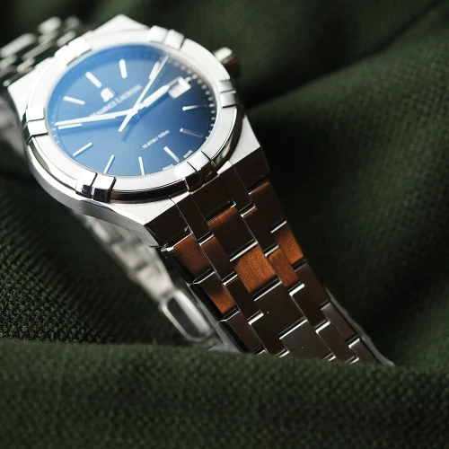 Чоловічий годинник MAURICE LACROIX AIKON QUARTZ 40MM AI1108-SS002-330-1 купити за ціною 59000 грн на сайті - THEWATCH