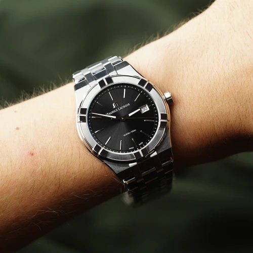 Чоловічий годинник MAURICE LACROIX AIKON QUARTZ 40MM AI1108-SS002-330-1 купити за ціною 59000 грн на сайті - THEWATCH