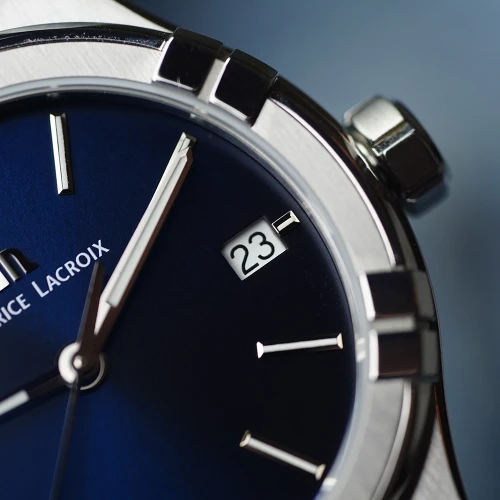 Чоловічий годинник MAURICE LACROIX AIKON AI1108-SS002-430-1 купити за ціною 59000 грн на сайті - THEWATCH