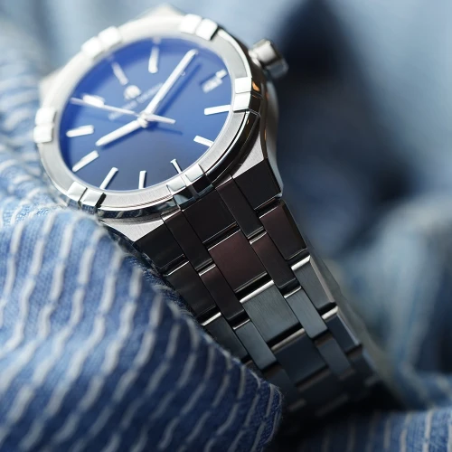 Чоловічий годинник MAURICE LACROIX AIKON AI1108-SS002-430-1 купити за ціною 59000 грн на сайті - THEWATCH