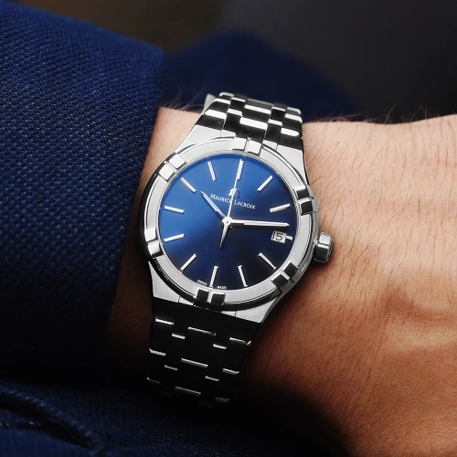 Чоловічий годинник MAURICE LACROIX AIKON AI1108-SS002-430-1 купити за ціною 59000 грн на сайті - THEWATCH