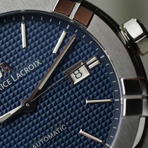 Чоловічий годинник MAURICE LACROIX AIKON AUTOMATIC 39MM AI6007-SS002-430-1 купити за ціною 122180 грн на сайті - THEWATCH