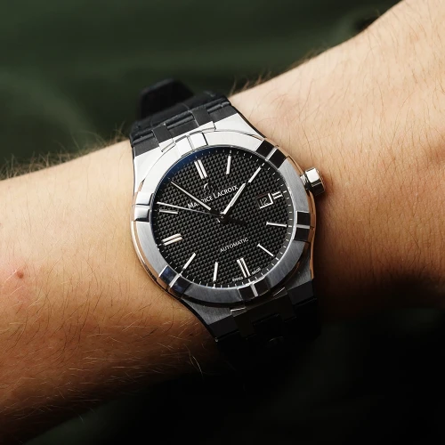 Чоловічий годинник MAURICE LACROIX AIKON AUTOMATIC 42MM AI6008-SS001-330-1 купити за ціною 118600 грн на сайті - THEWATCH