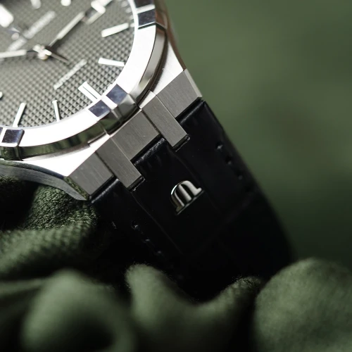 Чоловічий годинник MAURICE LACROIX AIKON AUTOMATIC 42MM AI6008-SS001-330-1 купити за ціною 118600 грн на сайті - THEWATCH