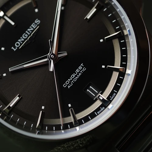 Чоловічий годинник LONGINES CONQUEST 38MM L3.720.4.52.6 купити за ціною 121500 грн на сайті - THEWATCH