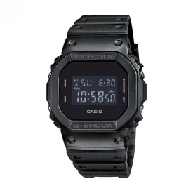 Чоловічий годинник CASIO G-SHOCK DW-5600UBB-1ER купити за ціною 6670 грн на сайті - THEWATCH