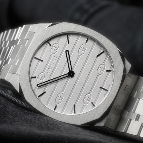 Чоловічий годинник GUCCI 25H 38 MM YA163407 купити за ціною 92200 грн на сайті - THEWATCH