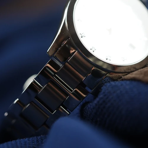 Жіночий годинник LONGINES CONQUEST CLASSIC L2.386.4.87.6 купити за ціною 84110 грн на сайті - THEWATCH