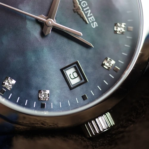 Жіночий годинник LONGINES CONQUEST CLASSIC L2.386.4.88.6 купити за ціною 84110 грн на сайті - THEWATCH