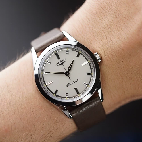 Чоловічий годинник LONGINES HERITAGE CLASSIC SILVER ARROW L2.834.4.72.2 купити за ціною 133960 грн на сайті - THEWATCH