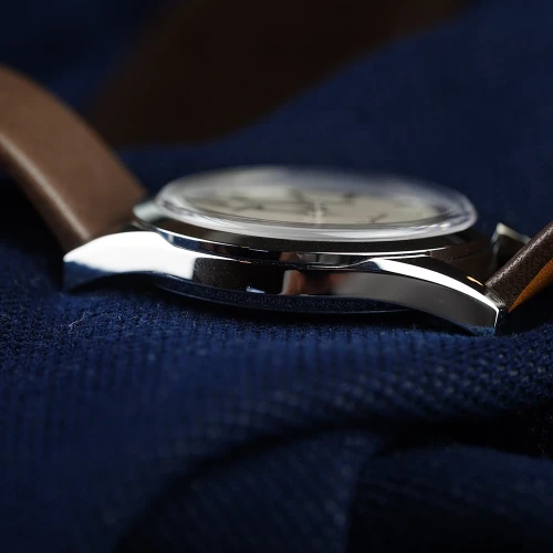 Чоловічий годинник LONGINES HERITAGE CLASSIC SILVER ARROW L2.834.4.72.2 купити за ціною 133960 грн на сайті - THEWATCH