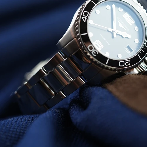 Жіночий годинник LONGINES HYDROCONQUEST L3.370.4.56.6 купити за ціною 90350 грн на сайті - THEWATCH